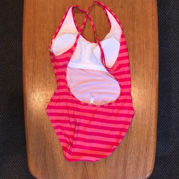 GAP Cross-Back One Piece bathing suit size L - Picture 2 of 3